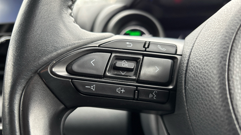 Toyota Yaris 1.5 Hybrid Design 5dr CVT Hybrid Hatchback